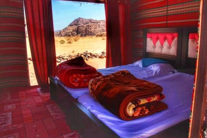 Enad desert camp Wadi Rum Eksteriør bilde