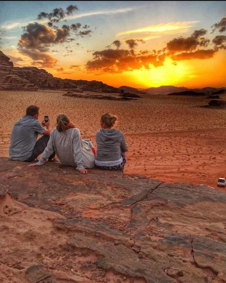 Enad desert camp Wadi Rum Eksteriør bilde