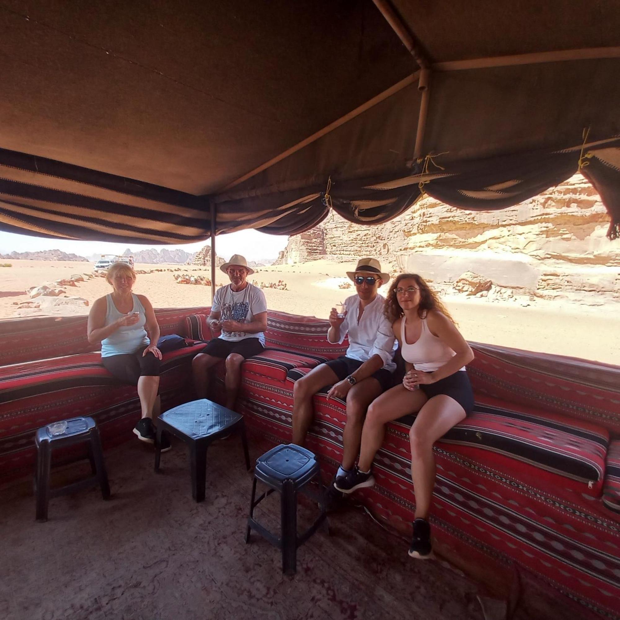 Enad desert camp Wadi Rum Eksteriør bilde